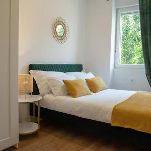 Linda - Center Apartment